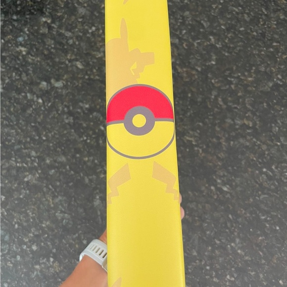 Pokemon Pikachu Card 4-Pocket Binder with 104 Pokemon Cards - Picture 4 of 8